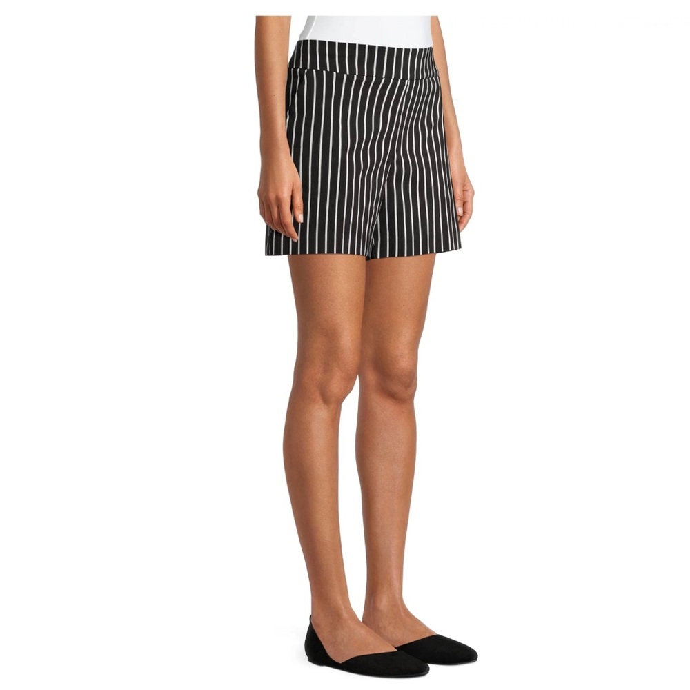 Women's Millennium 4'' Pull-On Shorts. Color: black/ white stripes - Picture 3 of 6